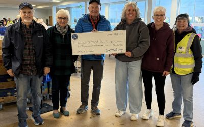 Edmonds Petanque Donates $10,500 to Edmonds Food Bank